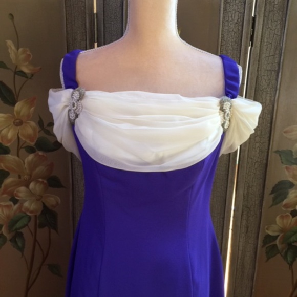 NIGHT MOVES FASHIONS gown Size 12 - Picture 3 of 7